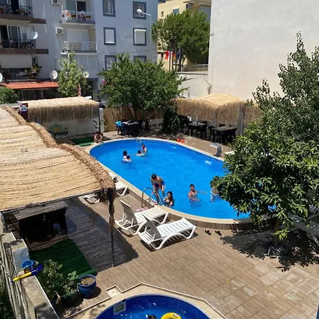 فندق Tropicana